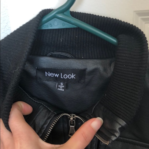 Jacket (fall) - Picture 5 of 8